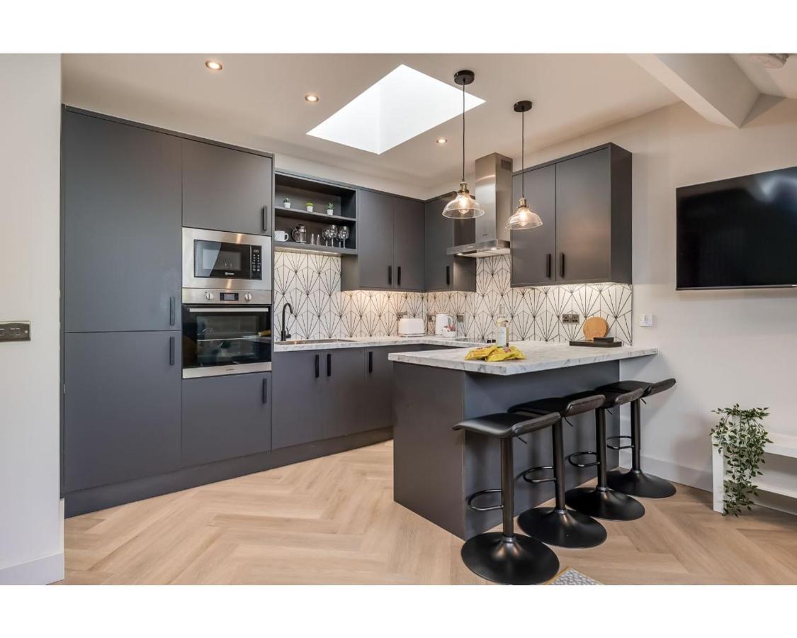 Central Belfast Apartments: University Street Εξωτερικό φωτογραφία