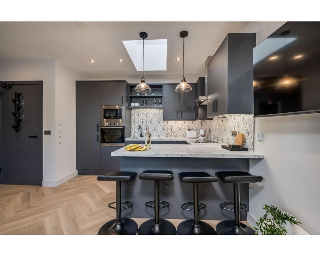 Central Belfast Apartments: University Street Εξωτερικό φωτογραφία